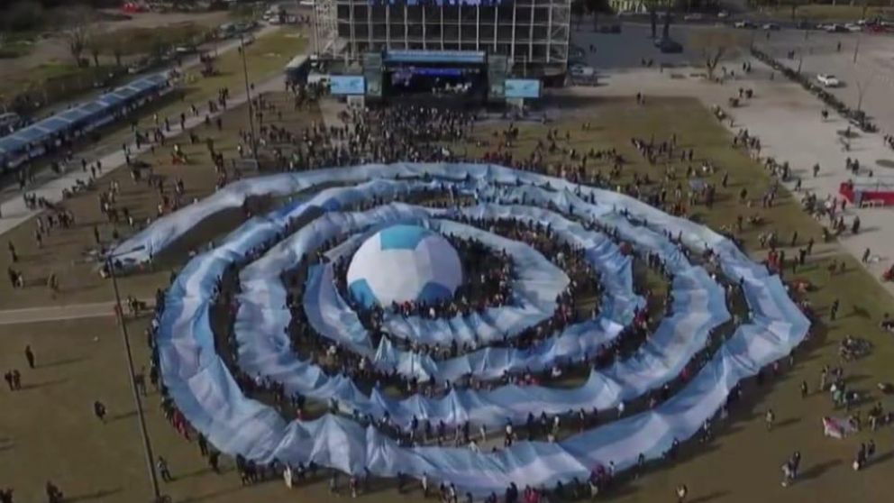 Desde arriba. Así se veía la escarapela retratada por medio de drones.