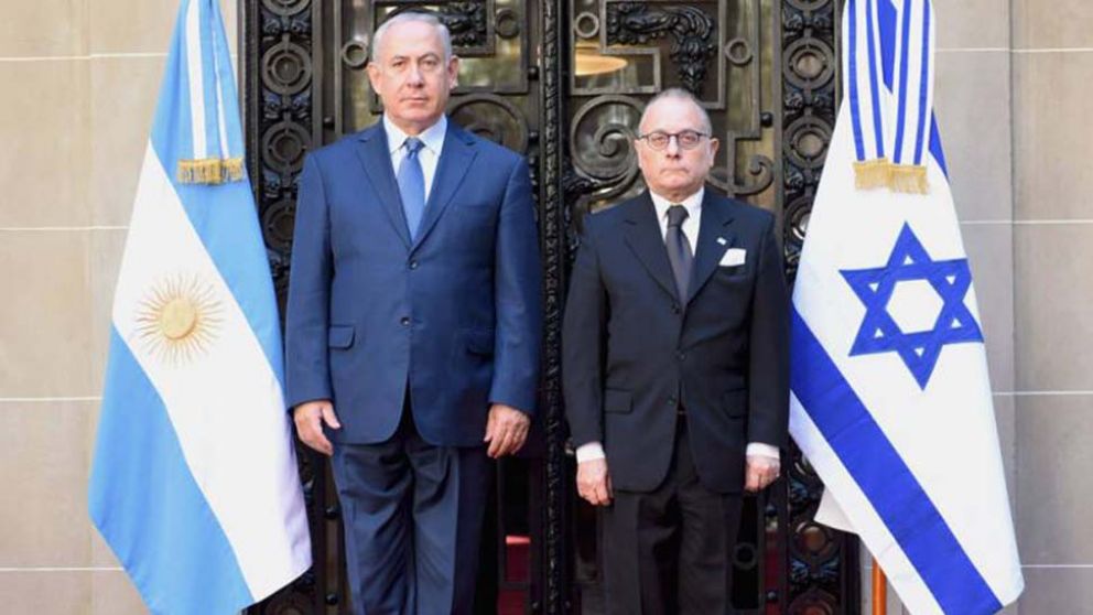 Primer ministro Netanyahu junto al canciller Faurie.