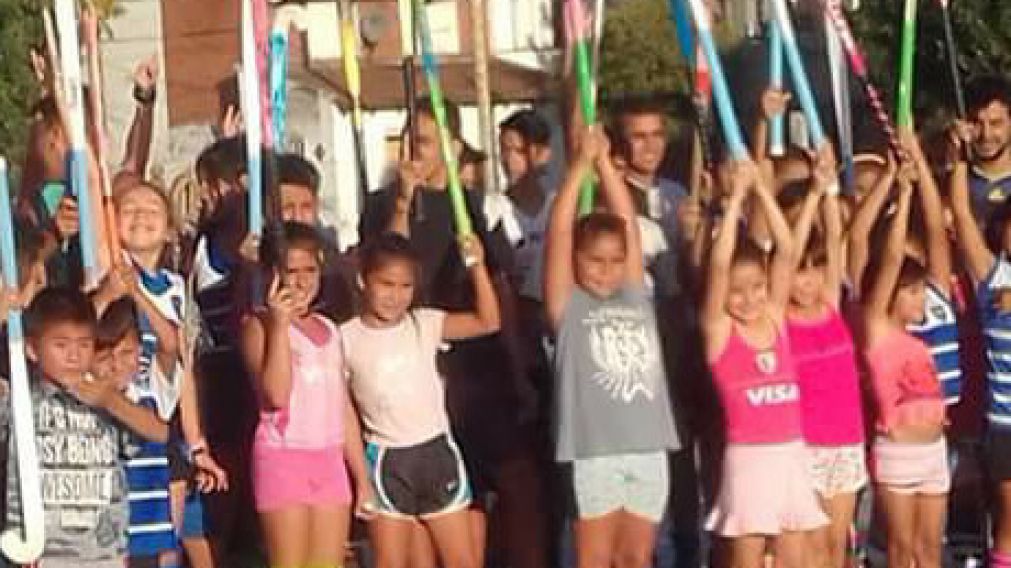 Los chicos de Alentando Ilusiones.