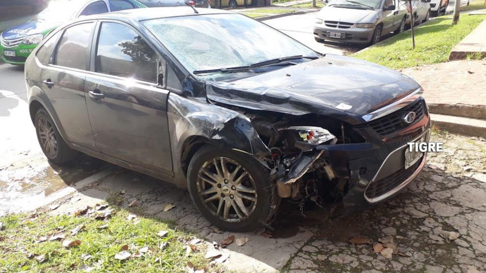 Así quedó el auto luego del accidente.