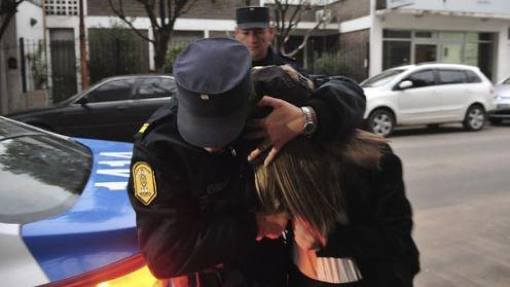 Nahir fue custodiada por la policía.