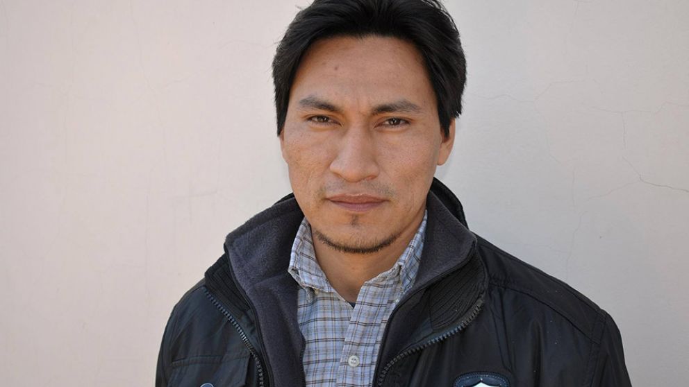 Emilio Fernández, es aborigen wichi y profesor de matemáticas.