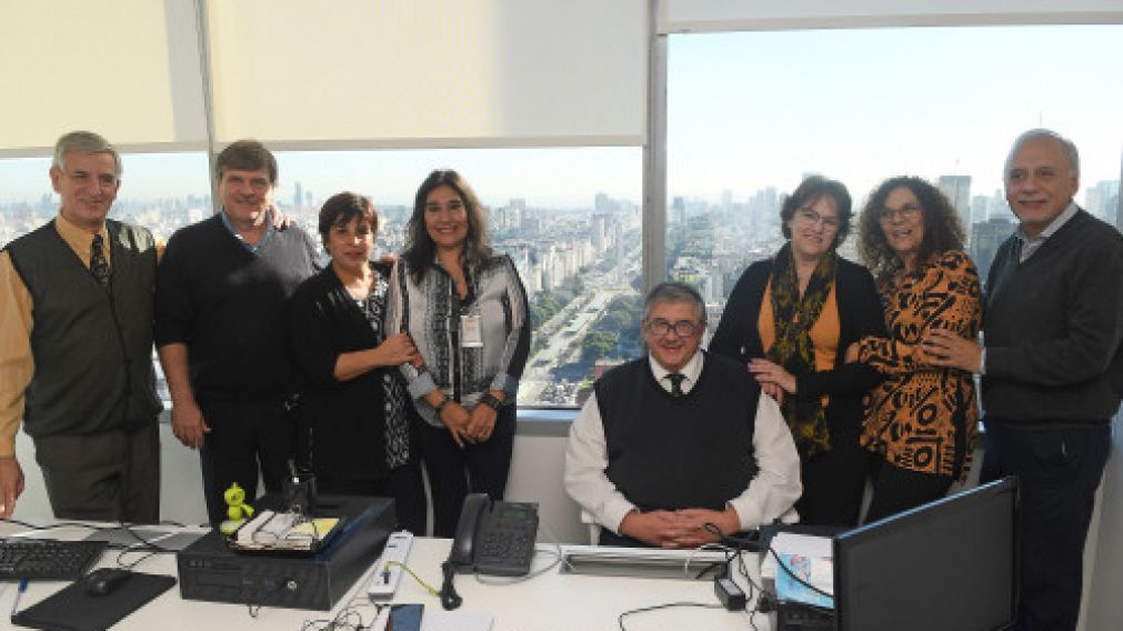 Cr�nica dialog� con los ocho empleados con mayor antig�edad de la aseguradora (R�ben Paredes - Diario Cr�nica)