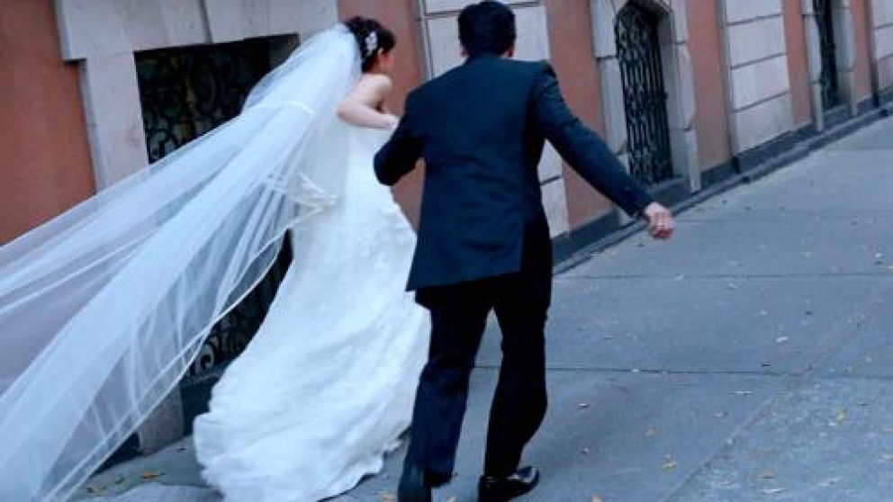 Se sospecha que la pareja abandon� el pa�s.