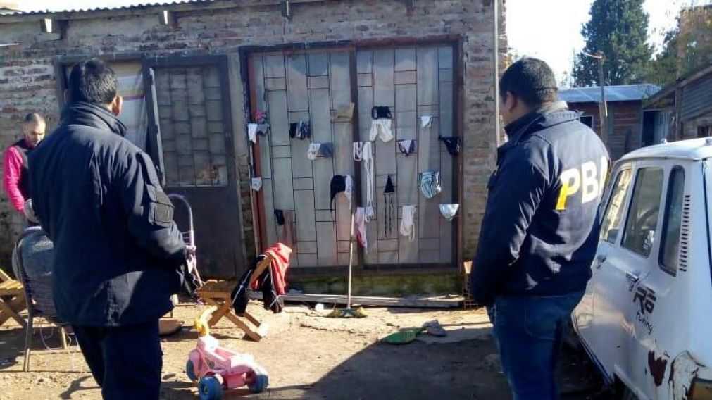 Monstruos prostituían a sus ocho hijos a cambio de alimentos