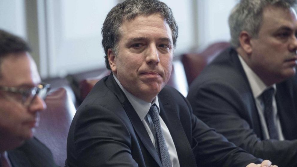 Pedirá un plan a cada ministerio para reducir el gasto fiscal.