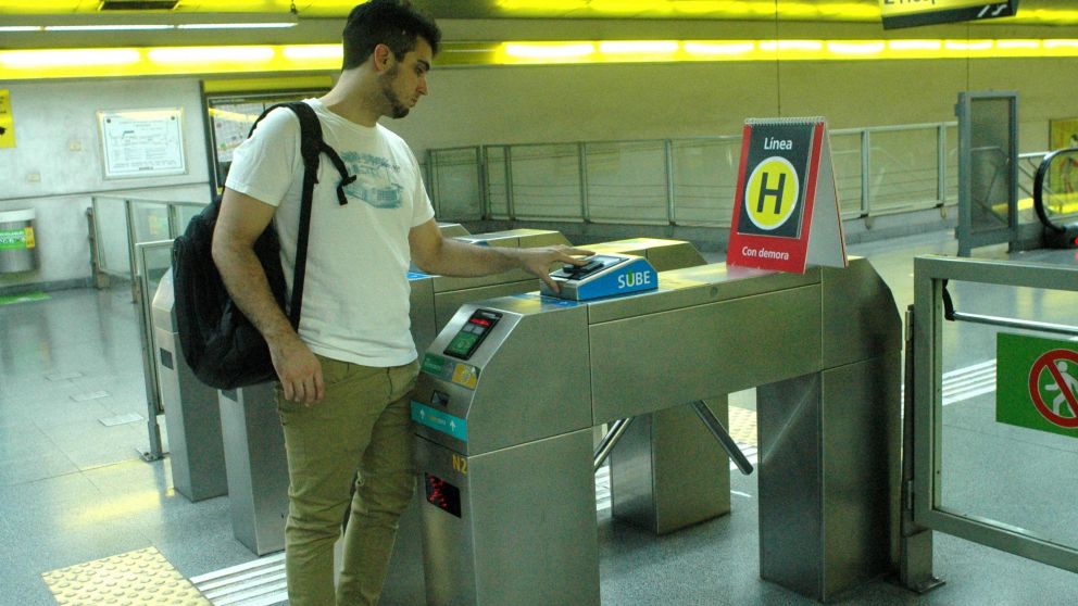 La línea H, una de las afectadas (Crónica).