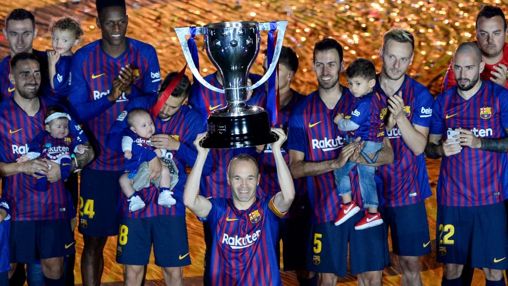 Emotiva despedida del "Cerebro" Iniesta