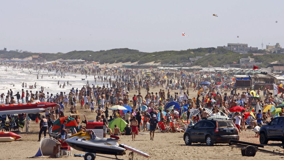 Los turistas quieren anticipar sus reservas, pero las agencias se cubren.