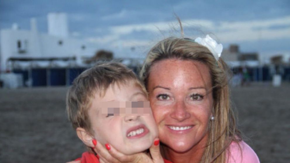 Vanina, junto a su pequeño hijo, en tiempos de felicidad.