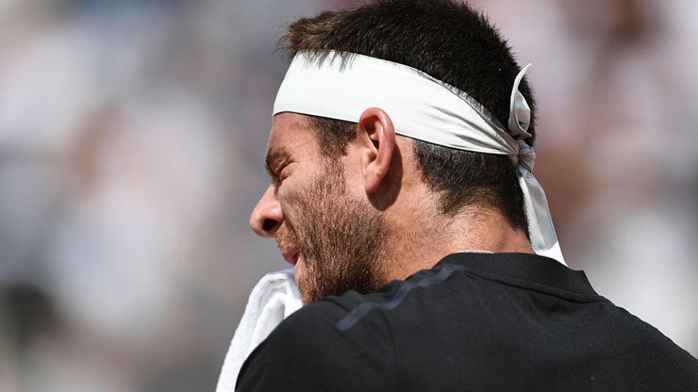 Del Potro se retiró de Roma con una molestia que le impidió continuar disputando los octavos de final. (AFP)
