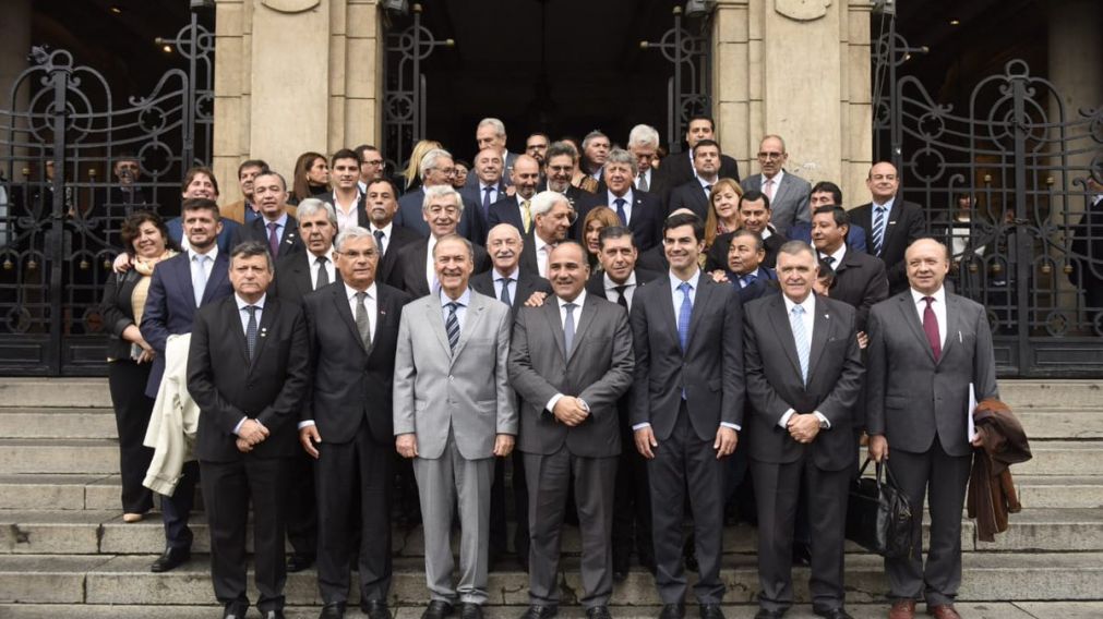 Los mandatarios provinciales se reunieron aprovechando que se realizaba una jornada de la zicosur.