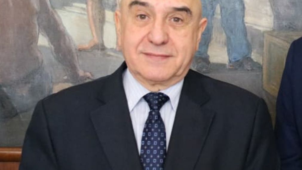 El funcionario cuenta con una larga trayectoria en la gesti�n p�blica.