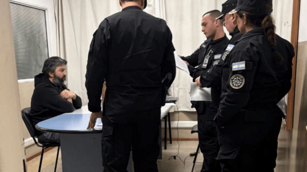 Así quedaba detenido García Furfaro.
