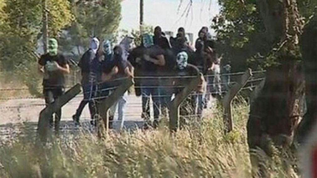 De esta manera se hicieron presentes los "Ultras" en el entrenamiento del Sporting.