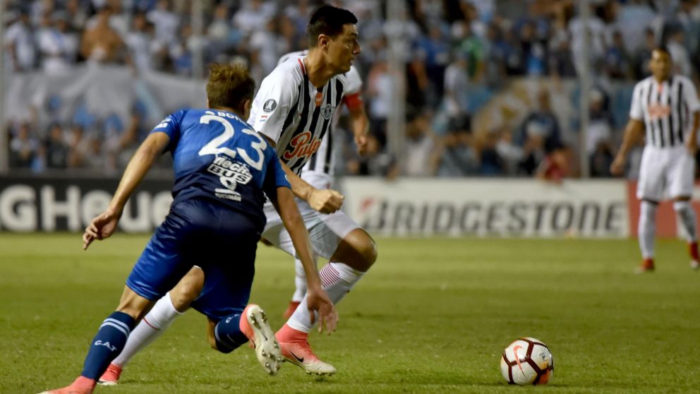 La igualdad meti� a los tucumanos en la pr�xima ronda del certamen continental (AFP).