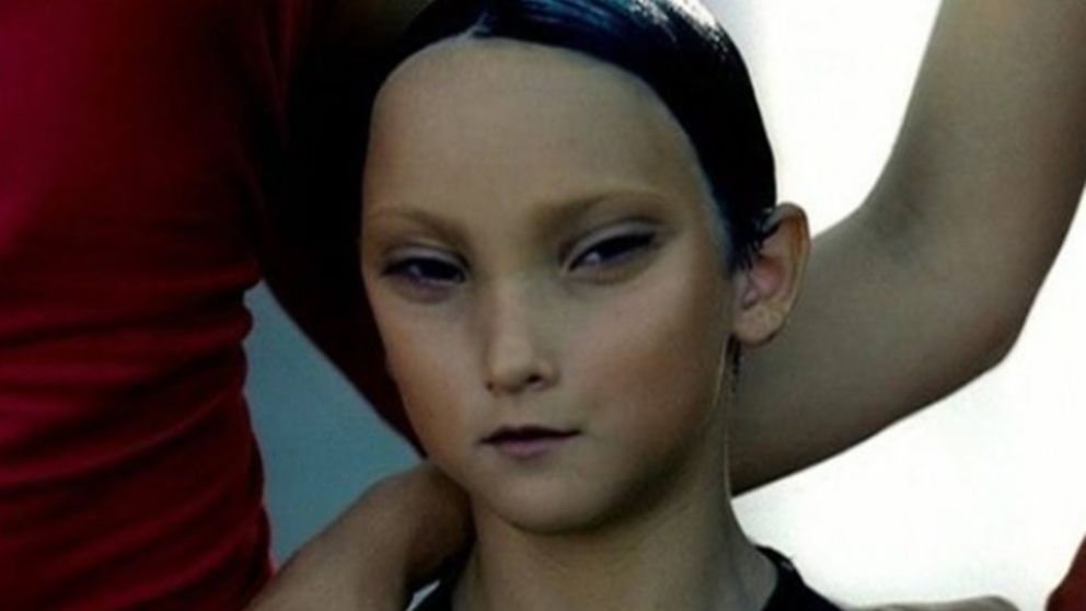 Nenes alien�genas habitan la Tierra.