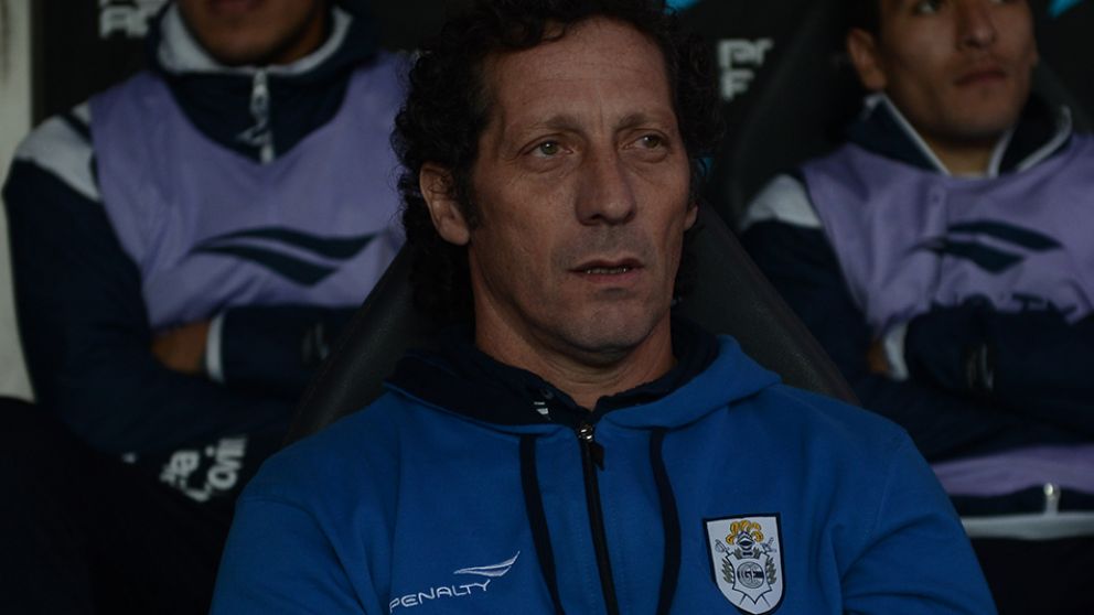 Troglio, estará otra vez sentando en el banco del Lobo. (Hernan Nersesian/Diario Crónica)