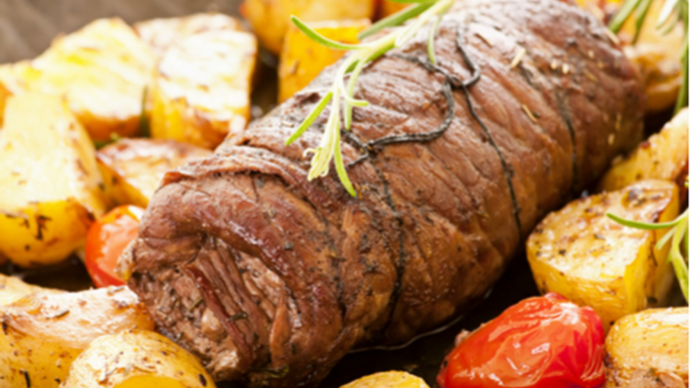 Una alternativa magra y versátil que se adapta al horno o la parrilla y rinde para varias comidas.