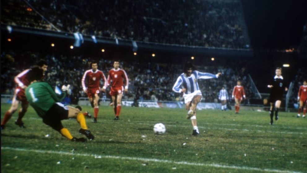 Mario Kempes, un "Matador" que marc� a puro gol la historia de la Selecci�n Argentina
