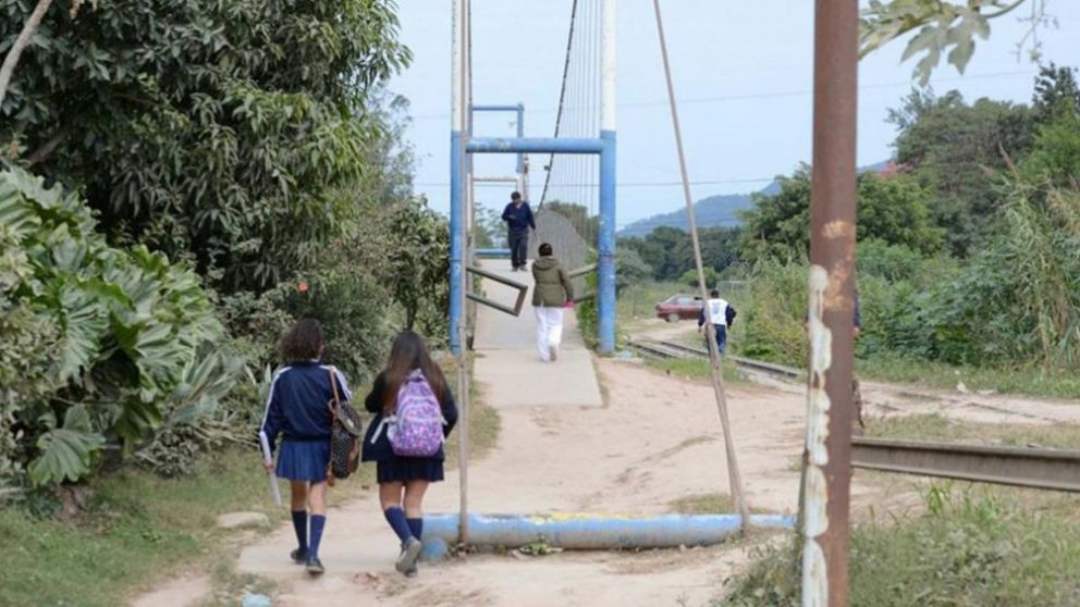 Golpearon y violaron a una chica de 13 años en Salta.