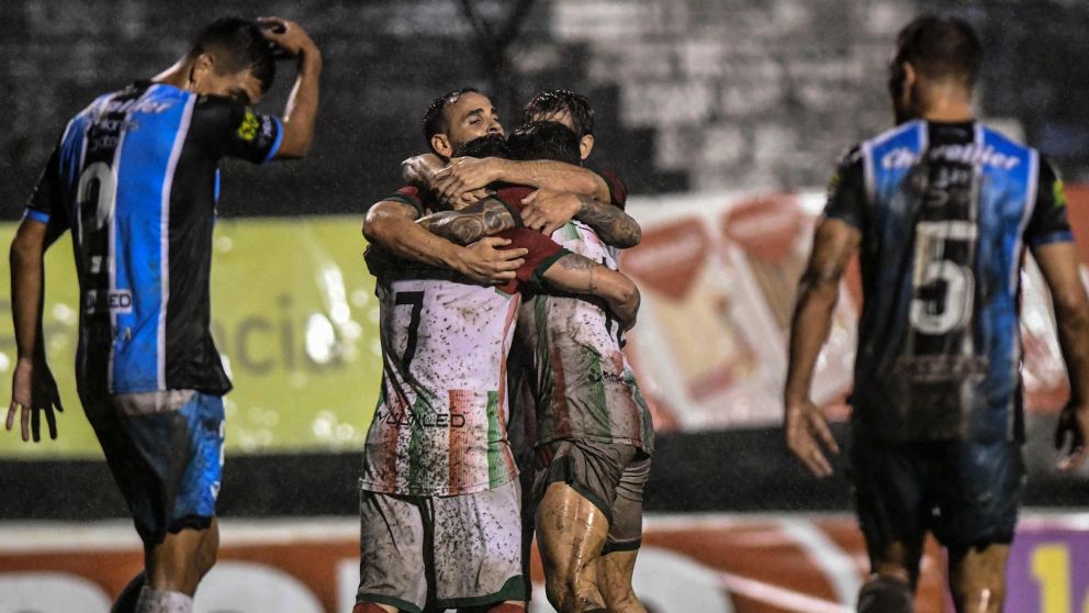 Los de José Ingenieros jugarán al menos una temporada más en el Nacional (Télam).