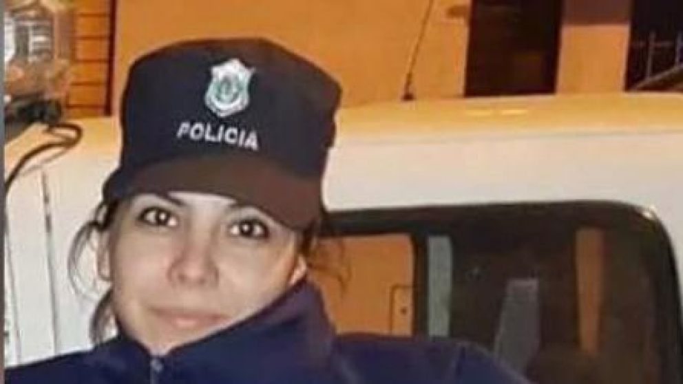 La oficial se encuentra de buen ánimo pese a su delicada situación de salud.