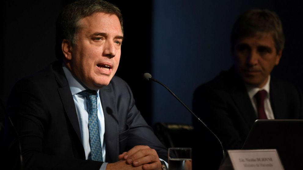 Los ministros de Hacienda y de Finanzas hablaron en conferencia de prensa. (AFP).