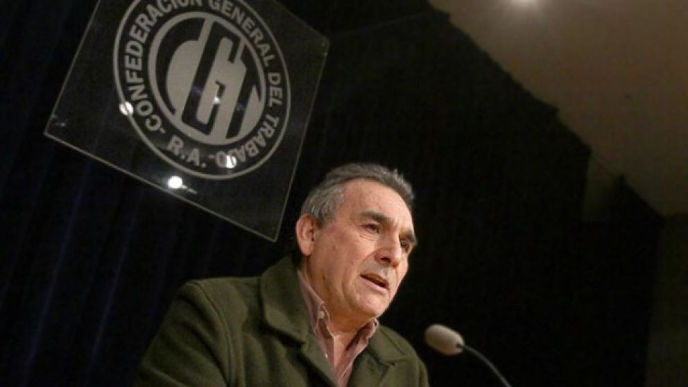 Schmid se encuentra en Brasil apoyando al ex presidente Lula Da Silva.