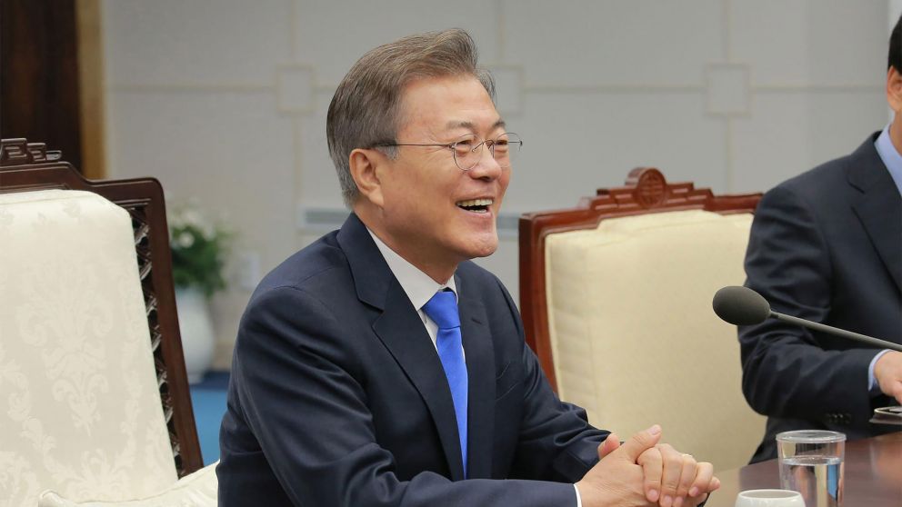 Moon Jae-in finalmente se reunió con Kim Jong Un