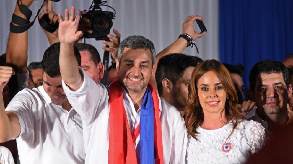 La oposición sigue sin reconocer al nuevo mandatario.