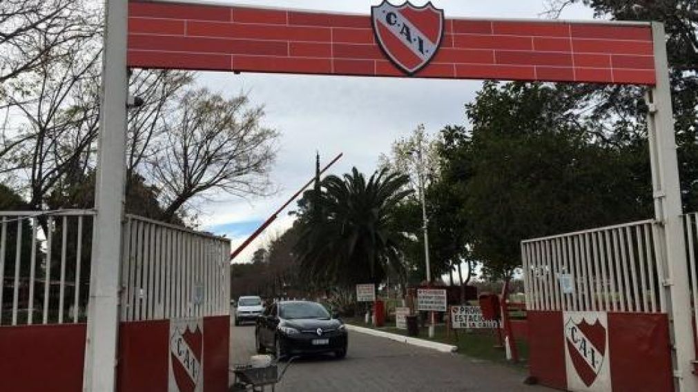 Entrada a la pensión.