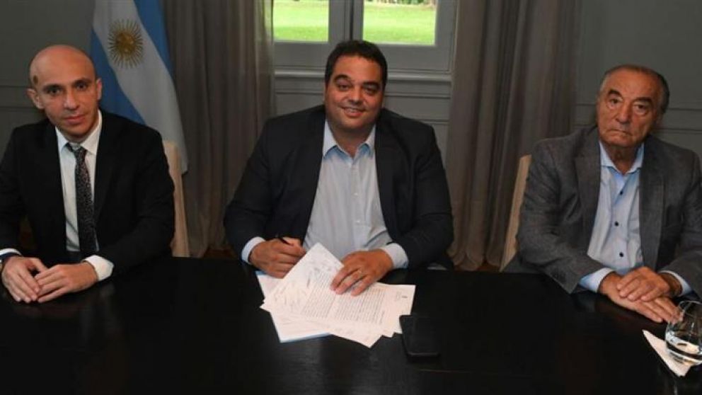 El Gobierno aprobó rápidamente el acuerdo entre Carrefour y el gremio de Comercio.