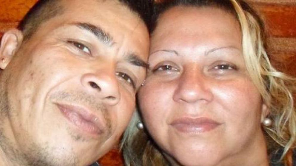 Lafuente junto a su víctima, Mariela Figueroa.