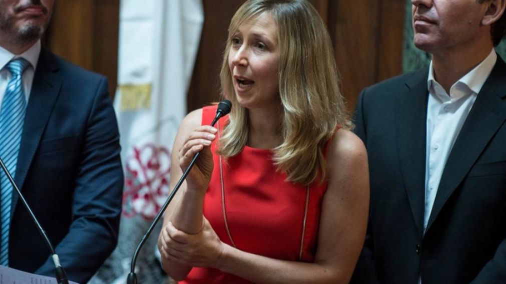 La diputada pidió una sesión especial para el próximo jueves.