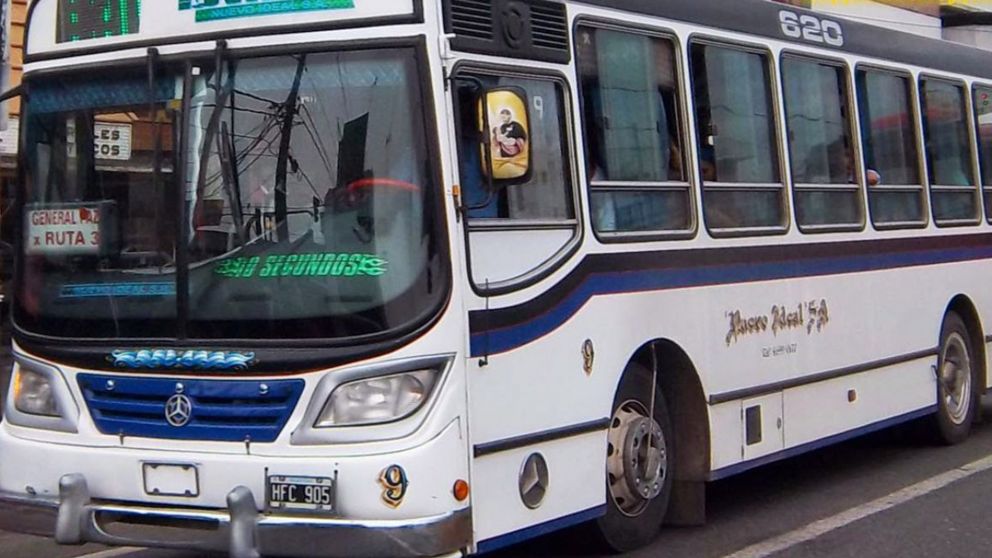 En un interno de la línea 620 ocurrió el fatal episodio que conmueve al país.