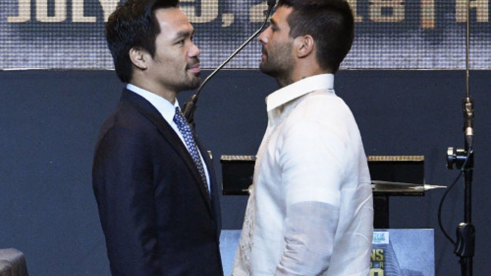 Pacquiao y Matthysse, cara a cara en la presentación de la pelea en Kuala Lumpur.