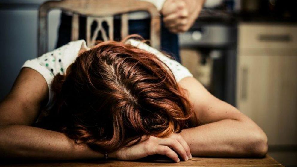 El predicador que tenía relación familiar con la joven la violó en medio de un ritual.