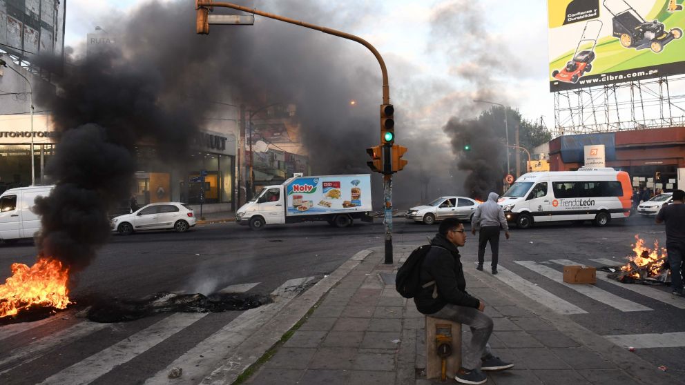 Los colectiveros pararon 24 horas (Télam).