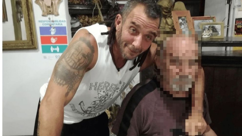 Juan Jaunsaras, de 22 años, iba en moto cuando lo chocó un Ford Focus que circulaba a más de 100 km/h.