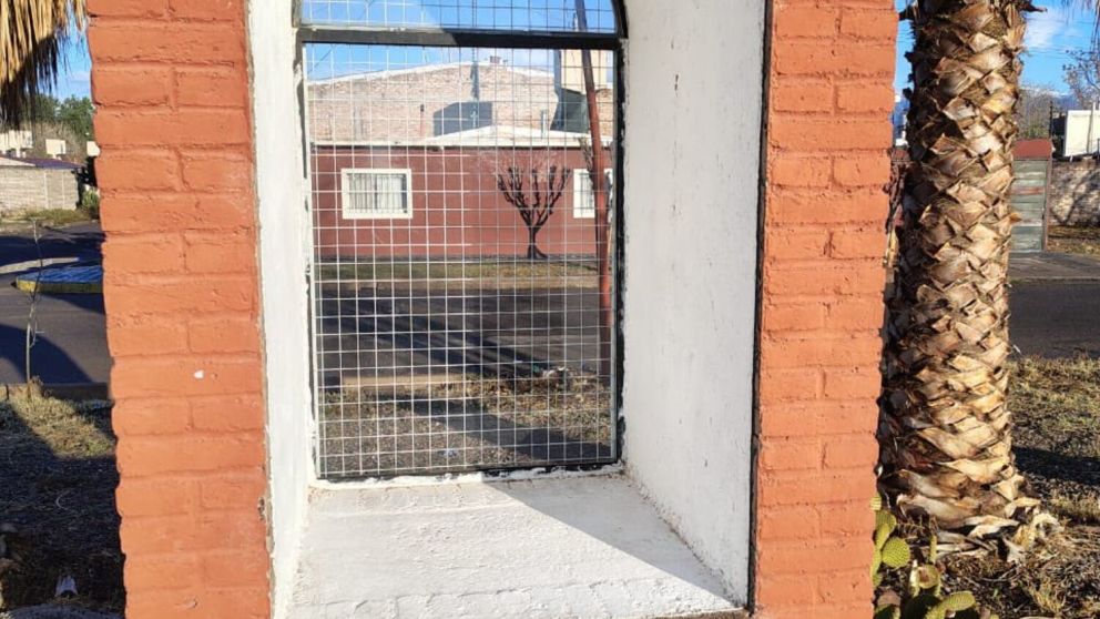 Gruta vacía. Se robaron la Virgen en Mendoza
