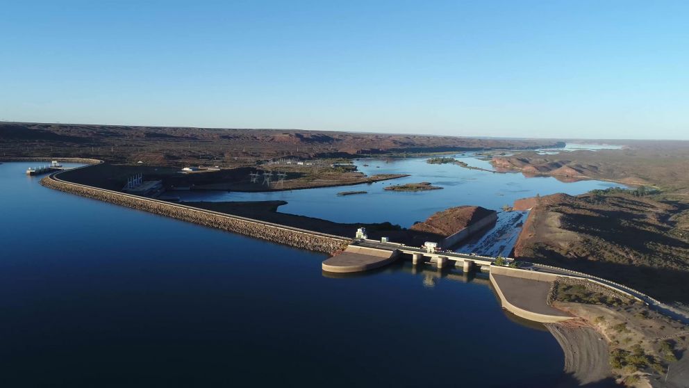 Las centrales hidroel�ctricas del Comahue se encuentran sobre el r�o Limay en las provincias de Neuqu�n y R�o Negro.