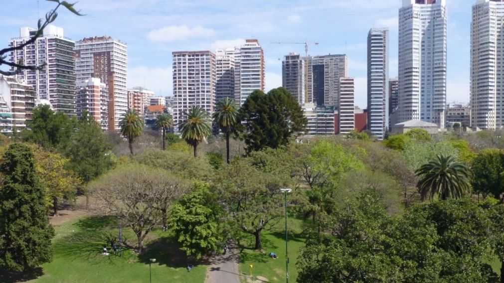 Alquileres baratos cerca del Parque Las Heras, el reconocido espacio verde ubicado en Palermo.