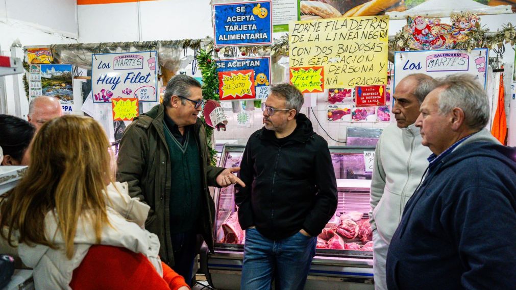Diego Valenzuela llev� su campa�a por la Primera Secci�n electoral a Hurlingham.