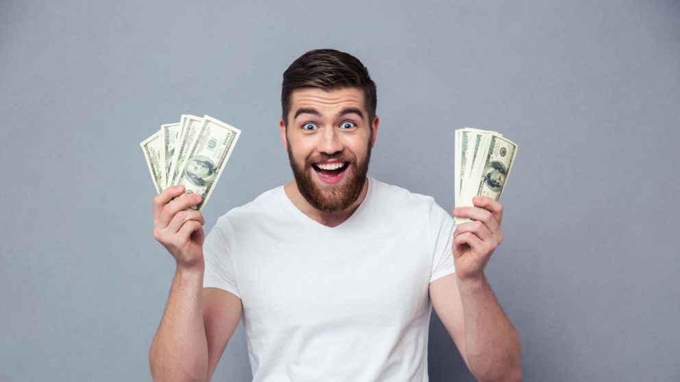 Horóscopo: los 4 signos que recibirán una oportunidad económica inesperada.