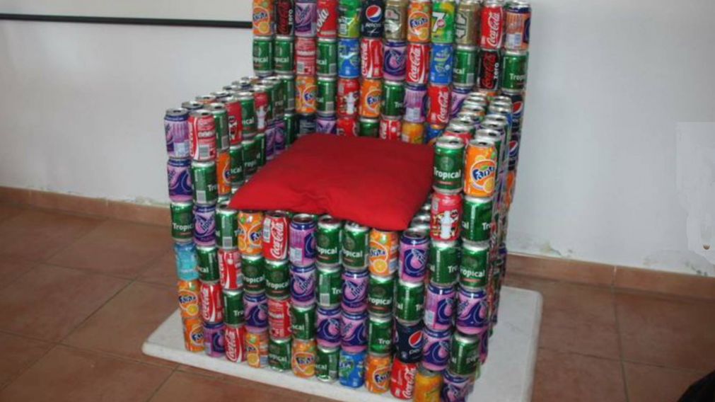Transform� las latas de cerveza y gaseosa en algo �til para tu casa