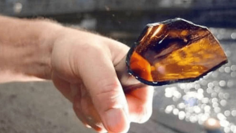 Un joven de 19 años fue agredido con una botella rota.