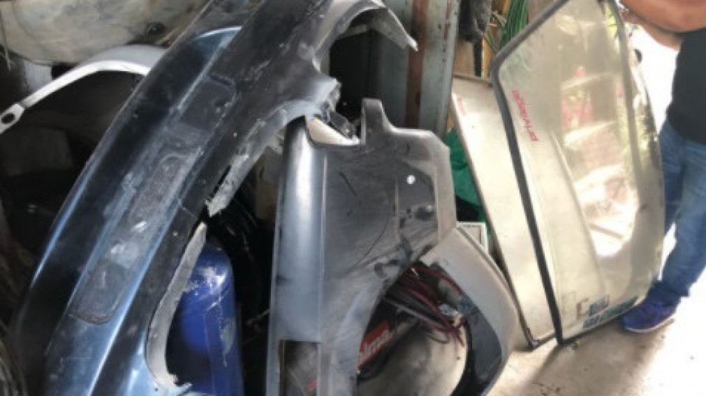 Varias de las autopartes que secuestraron los pesquisas.