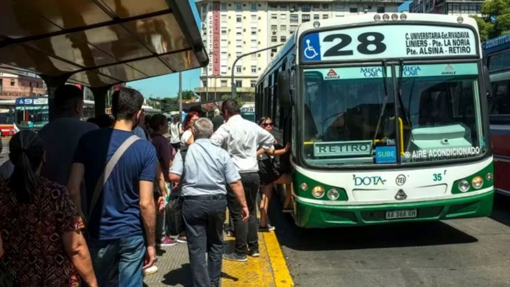 La UTA define si convoca a un paro de colectivos en el AMBA.