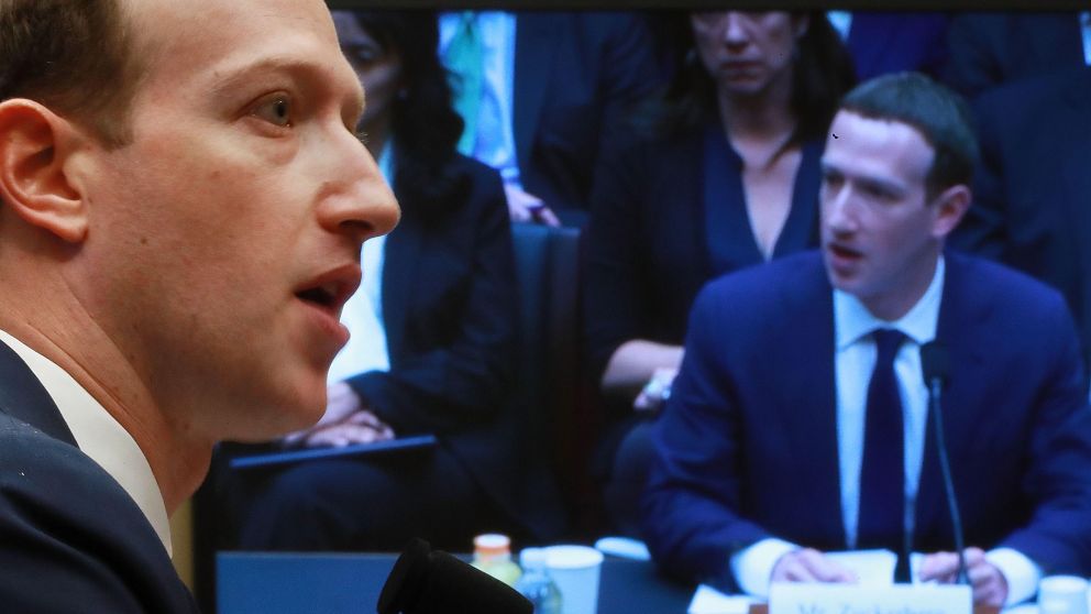 Tras las declaraciones de Zuckerberg, subieron las acciones de Facebook. (AFP)